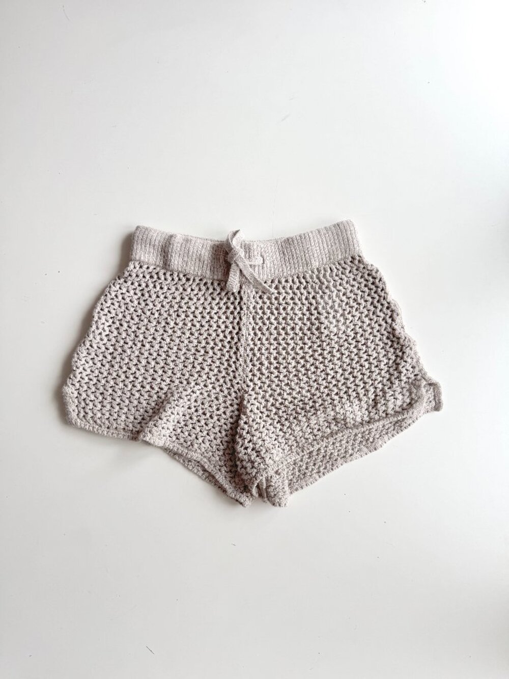 ABERCROMBIE & FITCH Taupe Cotton Blend Crochet Open Knit Cover-Up Shorts, Size M - Picture 1 of 8